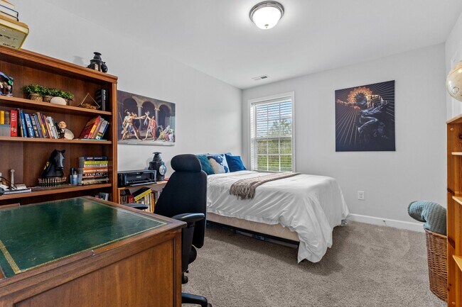 Building Photo - 1145 Camellia Dr