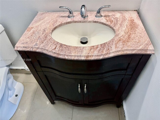 Building Photo - 1540 SW 5th Pl