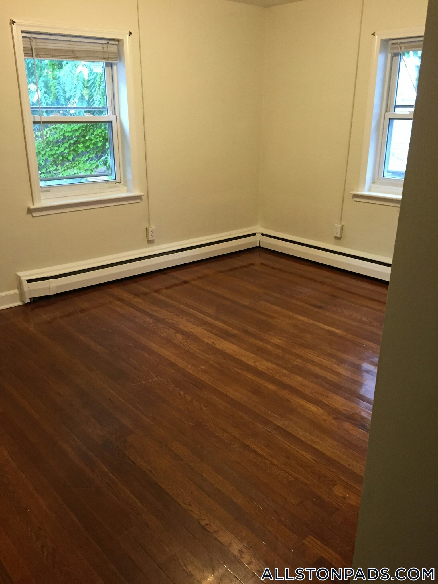 Building Photo - 4 President Terrace