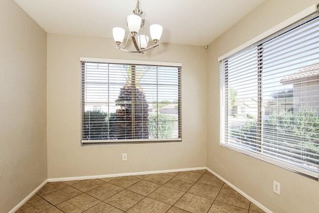 Building Photo - 13273 W Mauna Loa Ln