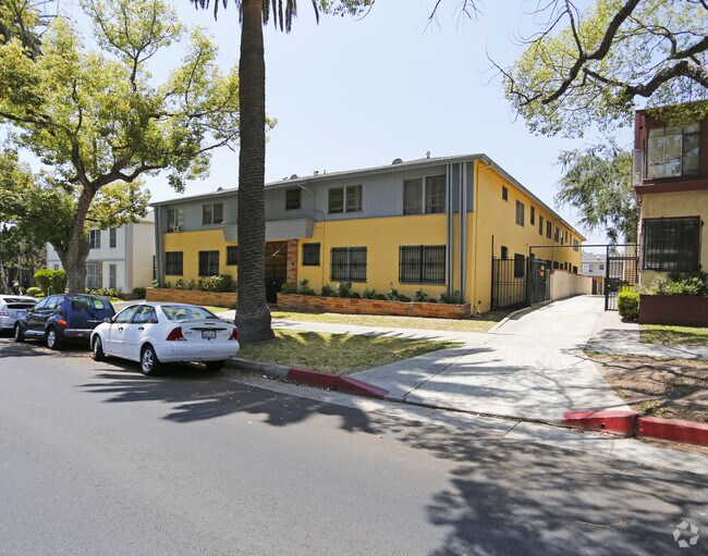 Primary Photo - 337 S Occidental Blvd