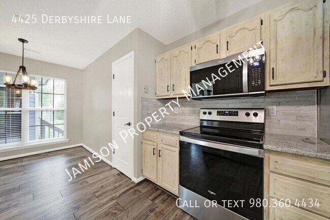 Building Photo - 4425 Derbyshire Ln