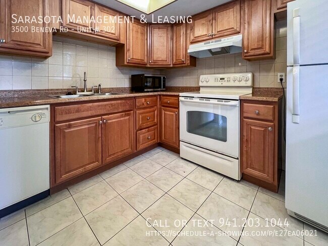 Building Photo - 3500 S Beneva Rd