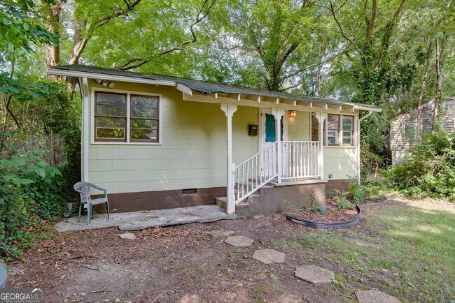 Building Photo - 1318 Elizabeth Ln
