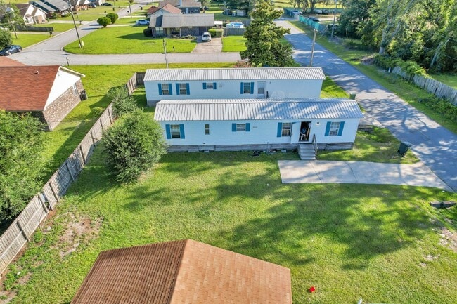 Building Photo - Mobile Home for Rent