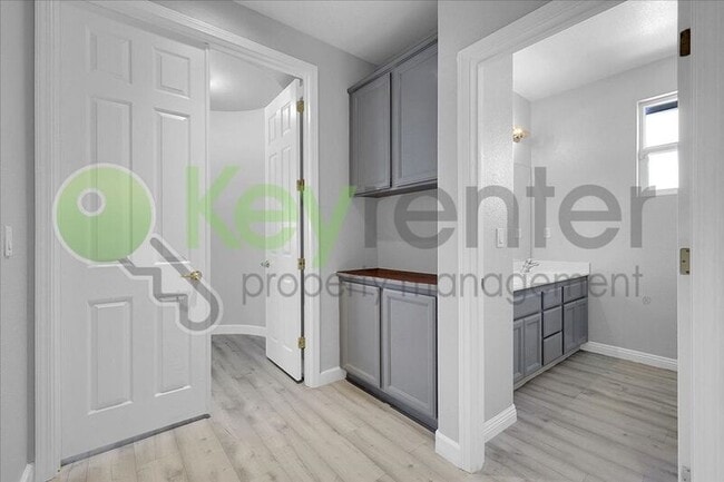 Building Photo - 1740 Allenwood Cir