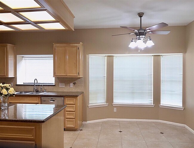Building Photo - 16714 Rustic Colony Dr