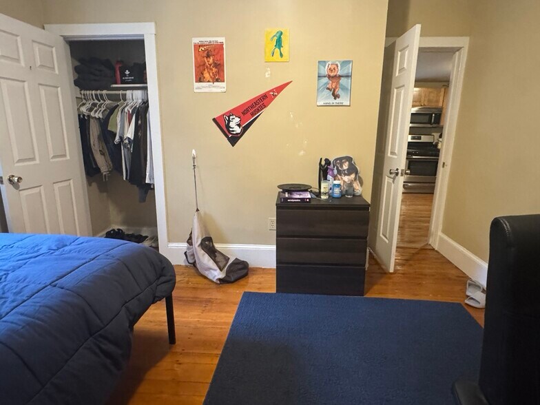 Building Photo - 38 Hillside St