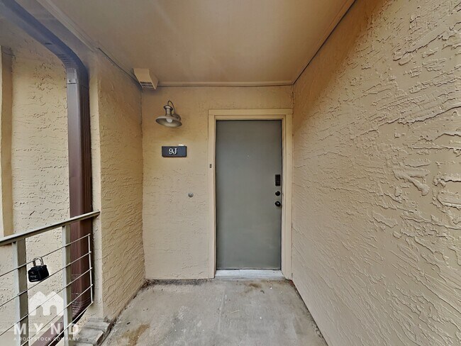 Building Photo - 4777 Cedar Springs Rd