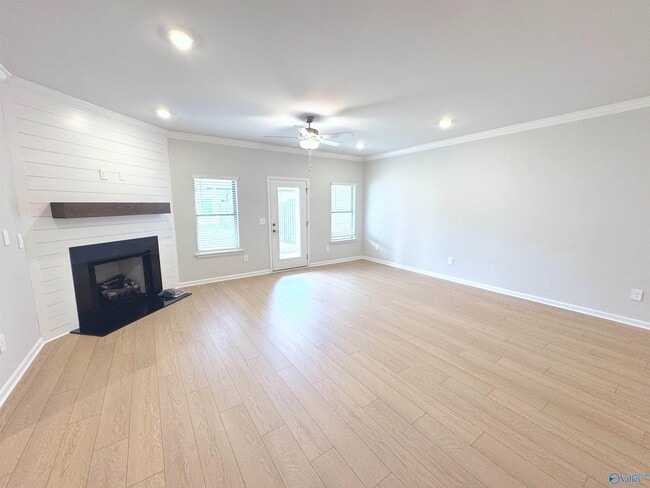 Building Photo - 6065 Gardner Maples Dr SE