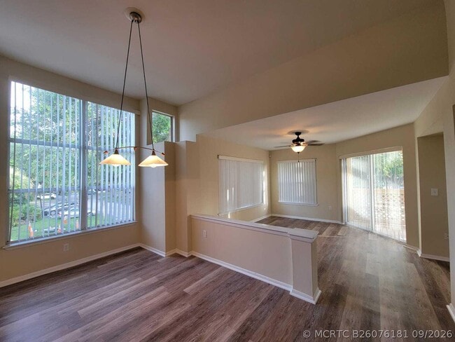Building Photo - 4799 Via Palm Lakes