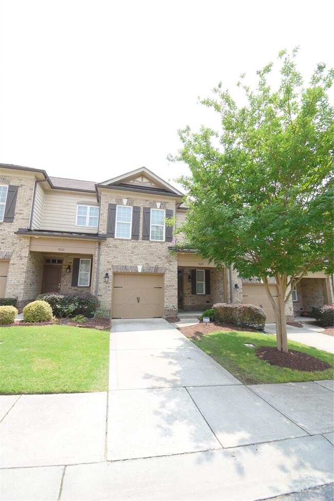 Building Photo - 9620 Camberley Ave NW