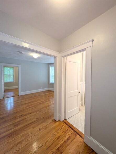 Building Photo - 145 Summer St