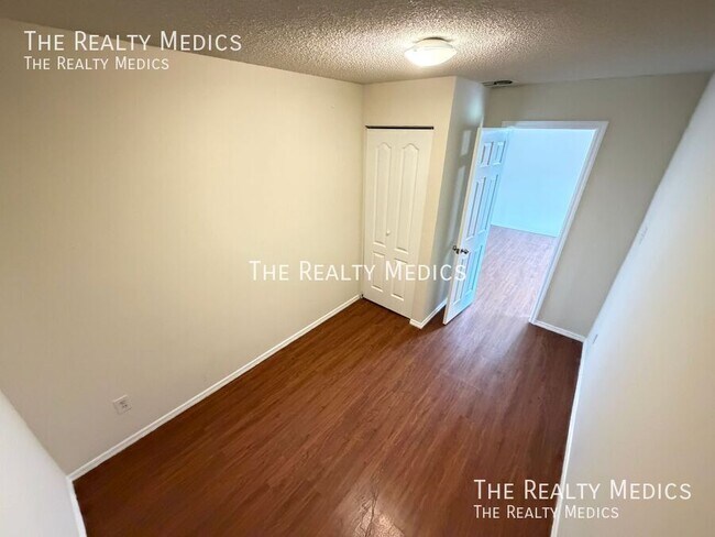 Building Photo - 4124 Pershing Pointe Pl