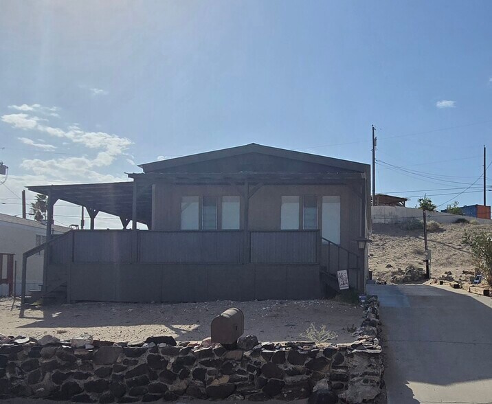 Primary Photo - 3605 Tourmaline St