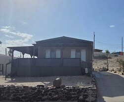 Building Photo - 3605 Tourmaline St