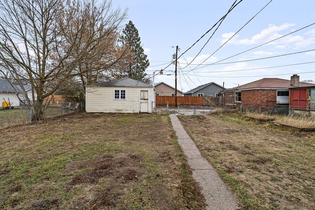 Building Photo - Charming Updated Single-Family Home Near Northtown
