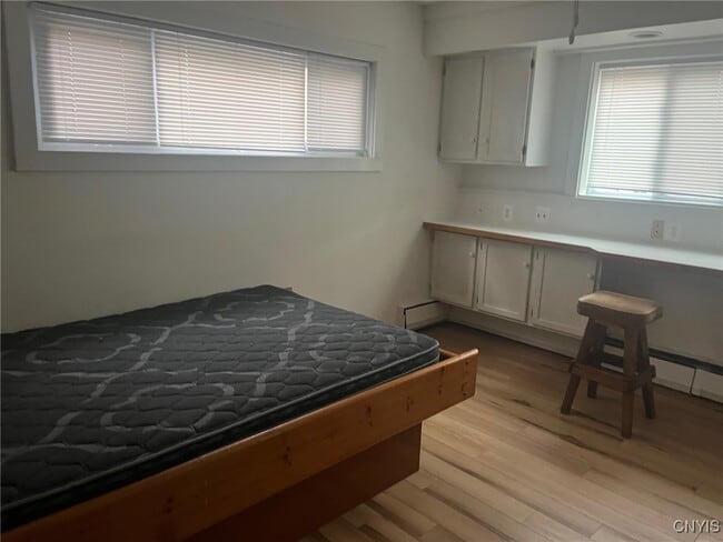 Building Photo - 1108 Madison St