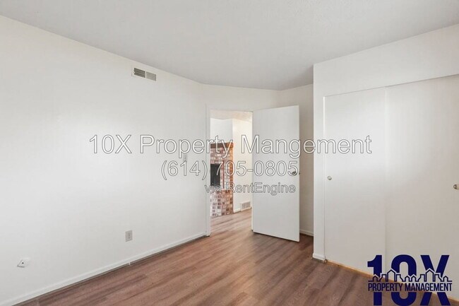Building Photo - 6353 Brent Ct