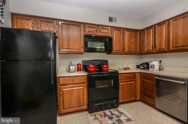 Building Photo - 12489 Sweet Leaf Terrace