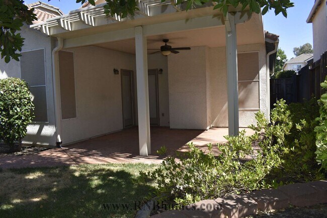 Building Photo - 309 Quiet Star Ct