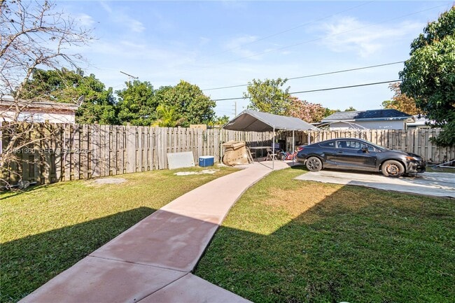 Building Photo - 11535 Lincoln Blvd