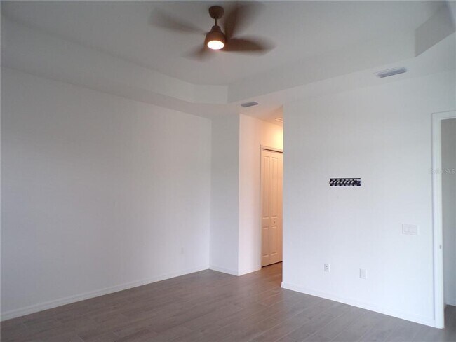 Building Photo - 15255 River Birch Ct