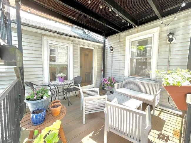 Building Photo - 89 Green St