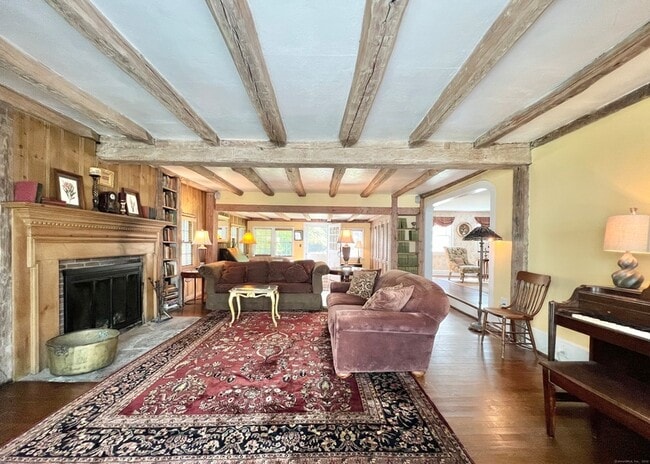 Building Photo - 301 Haviland Rd