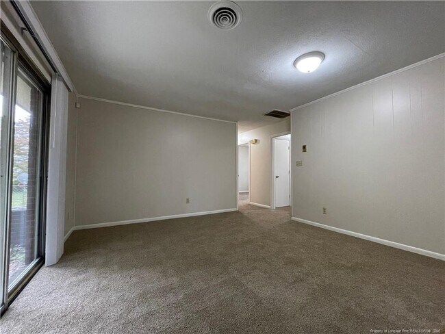 Building Photo - 4912 Rosehill Rd