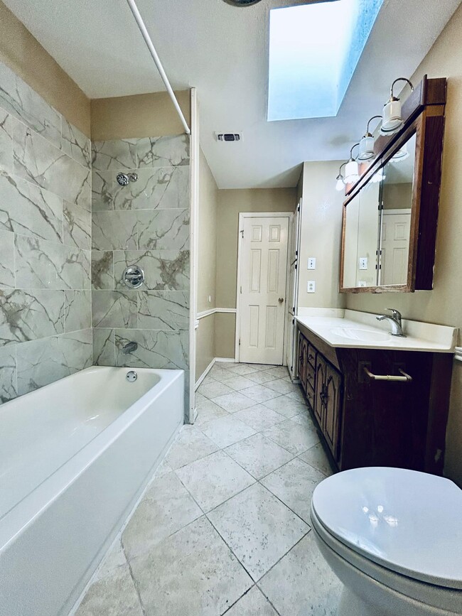 Bathroom - 2118 Barton Dr