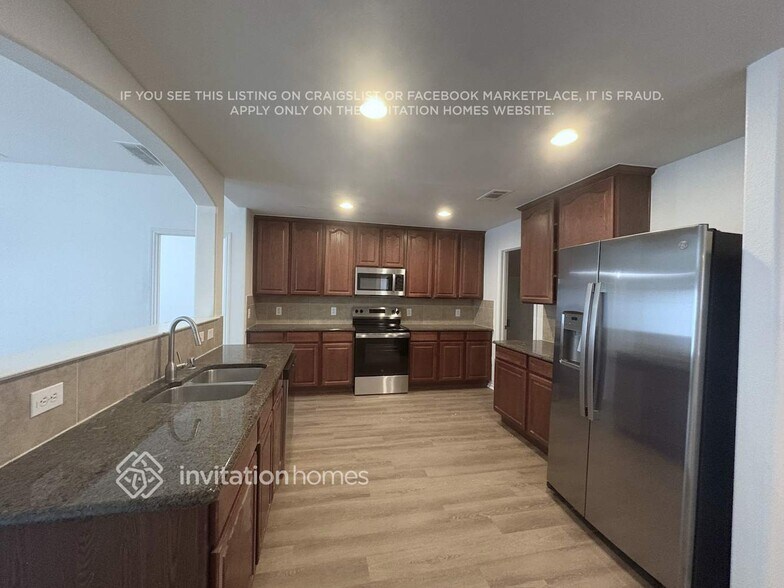 Building Photo - 4517 Dogwood Dr