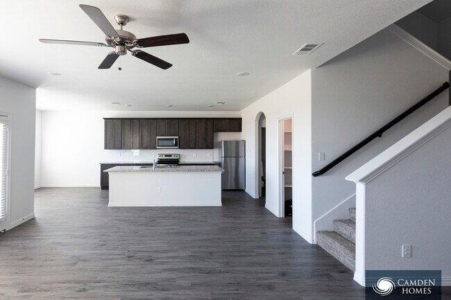 Building Photo - 10014 Spice Ln