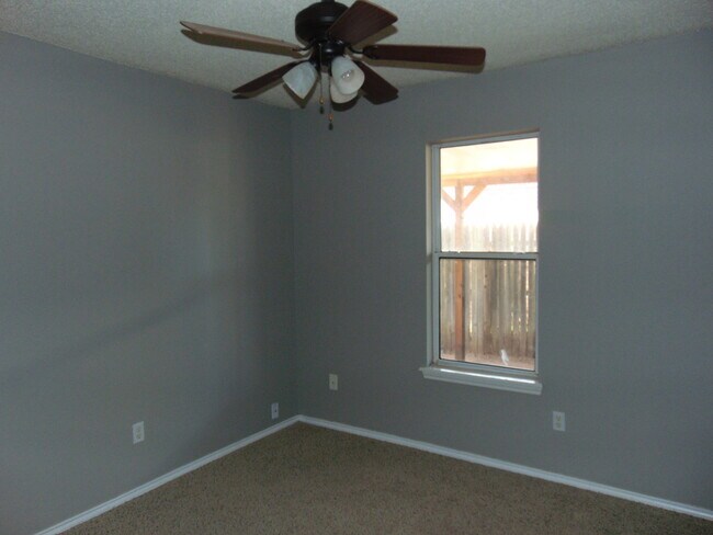 Building Photo - 2703 108th St