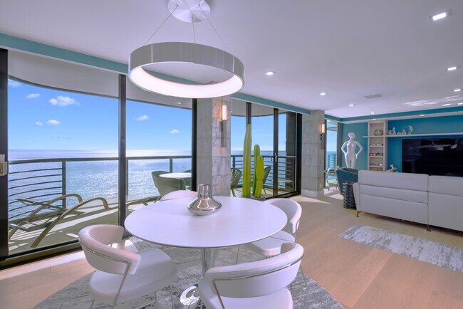 Primary Photo - 250 S Ocean Blvd