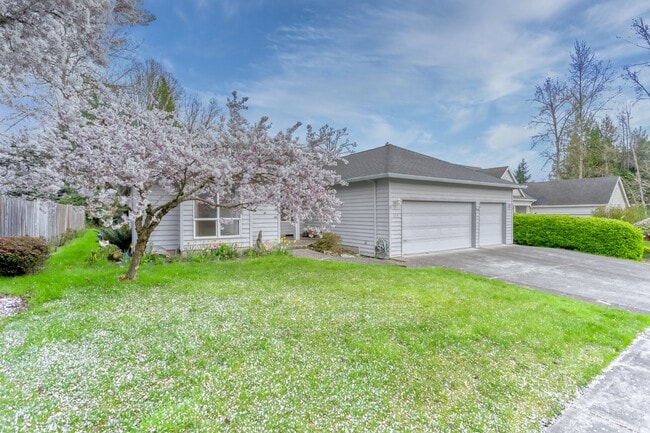 Building Photo - 374 NE 49th Ave