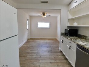 Building Photo - 287 Poe Ave