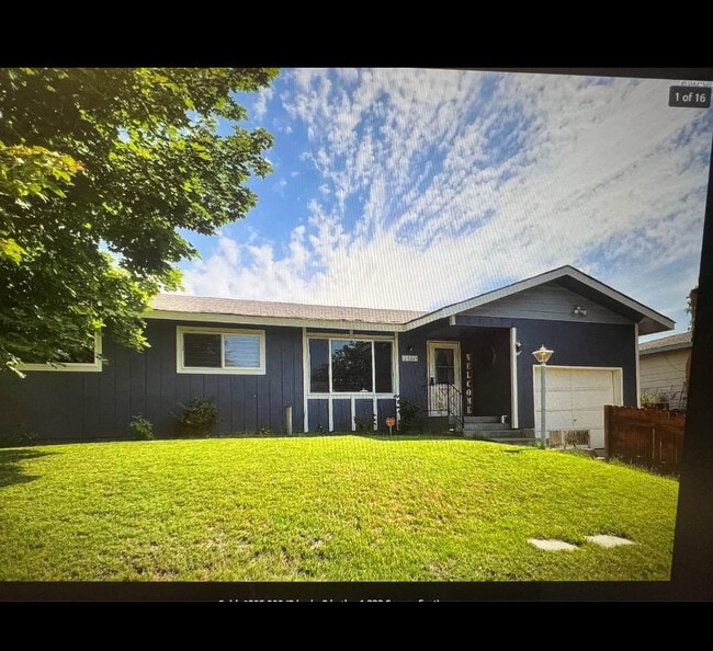 Building Photo - 1103 Carriage Square Dr