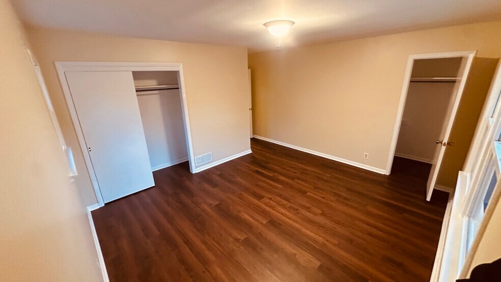 Building Photo - 331 N Oraton Pky