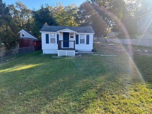 Building Photo - 2525 Parke St