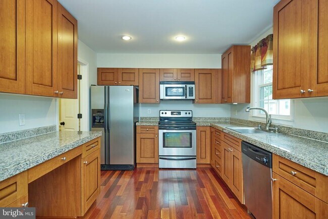 Building Photo - 5510 Swift Current Ct