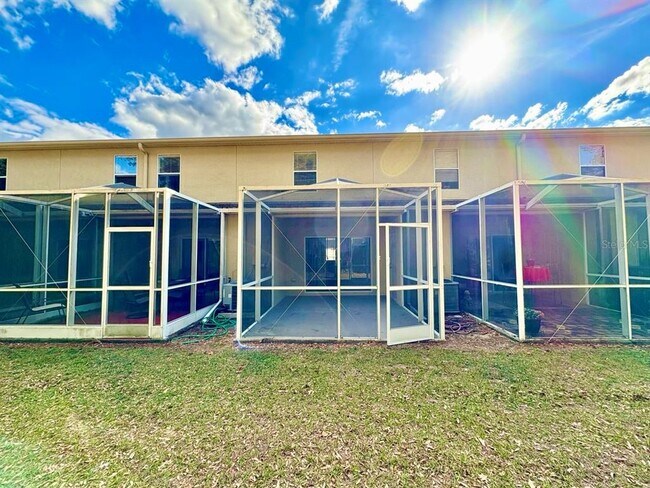 Building Photo - 15619 Stable Run Dr