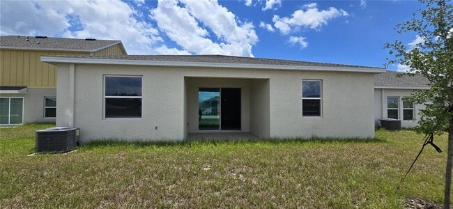 Building Photo - 1433 Deepwater Cir