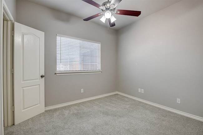 Building Photo - 4713 Portrait Ln