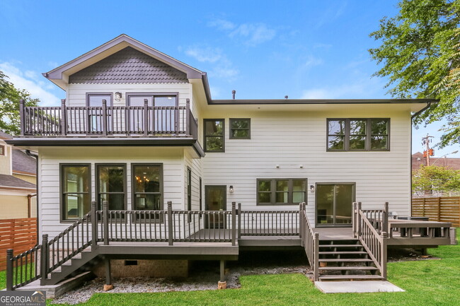 Building Photo - 116 3rd Ave