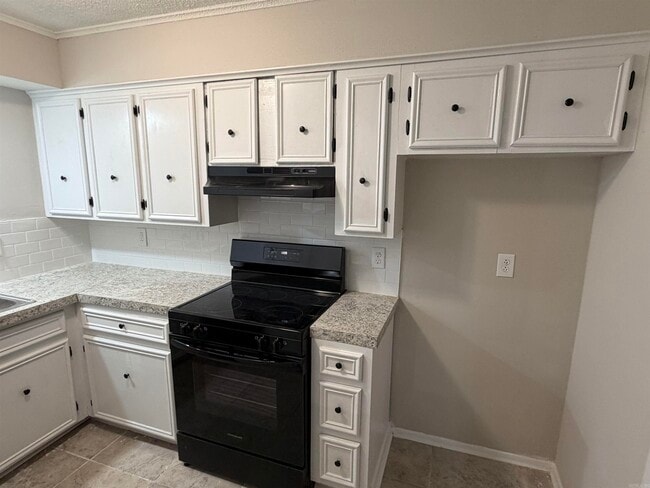 Building Photo - 10002 Stardust Trail