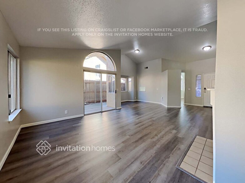 Building Photo - 8249 Calla Way