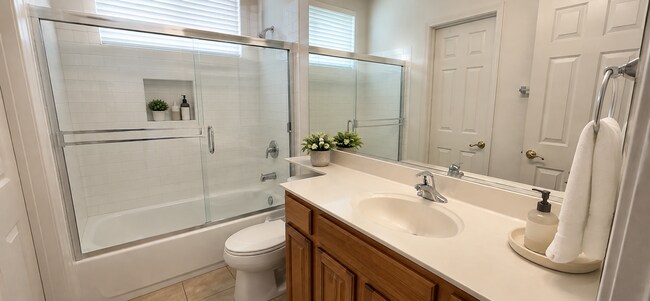 Building Photo - 1085 Crystal Springs Dr
