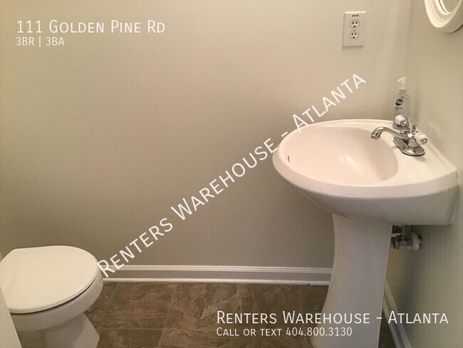 Building Photo - 111 Golden Pine Rd SW