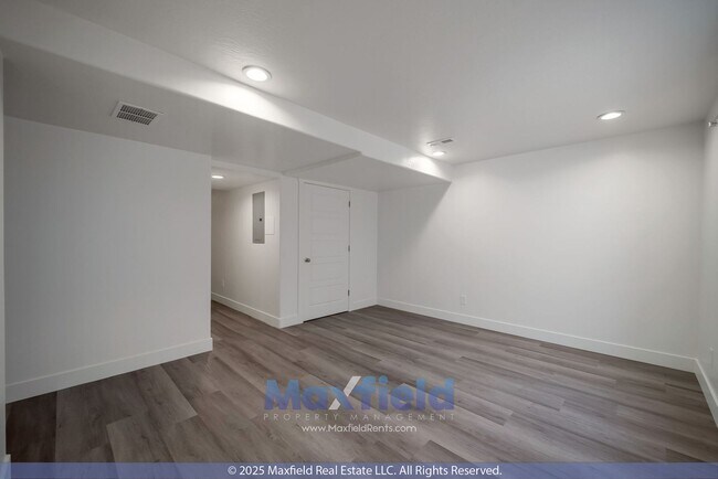 Building Photo - 4BD 3.5BTH 2GAR Home in Eagle Mountain